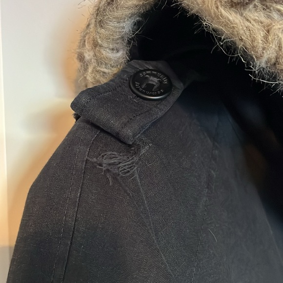 Community (Aritzia) Paradigm Parka - Picture 8 of 10